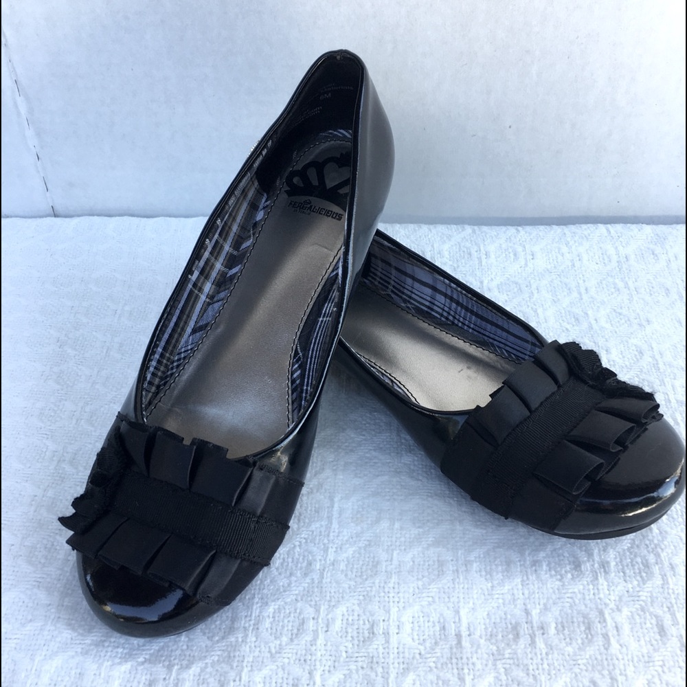 FERGALICIOS BY FERGIE ALANA BLACK PATENT LEATHER SLIP ON BALLET FLATS - Picture 3 of 12